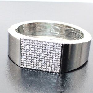 ☃️ 2/$18 Clamper Bracelet Lia Sophia Silver-tone & Rhinestone